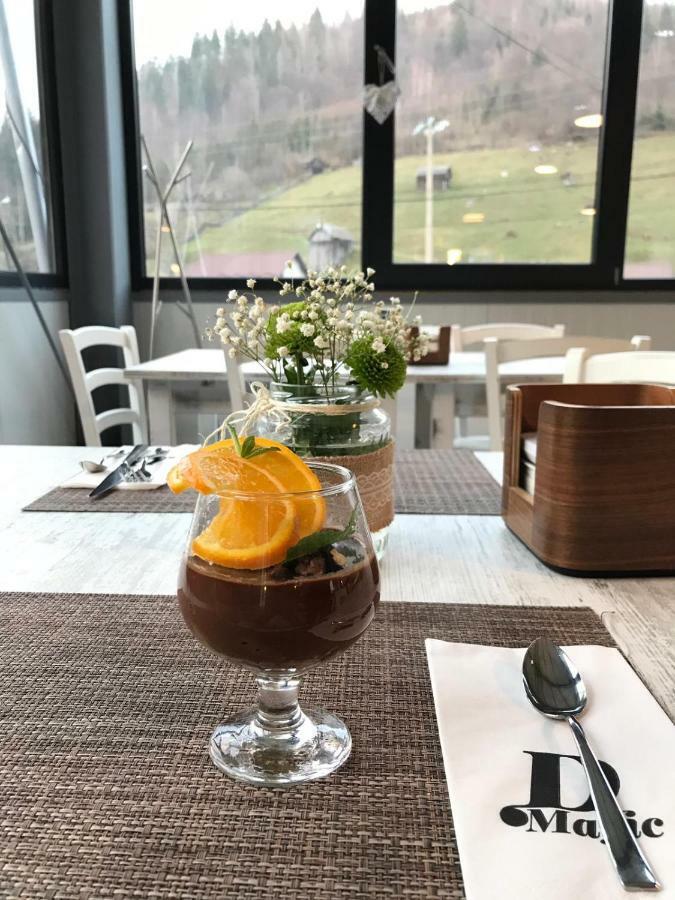 D' Magic 호텔 Brosteni 외부 사진